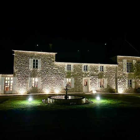 Chateau De Lafont Suites Saint-Vivien  Extérieur photo