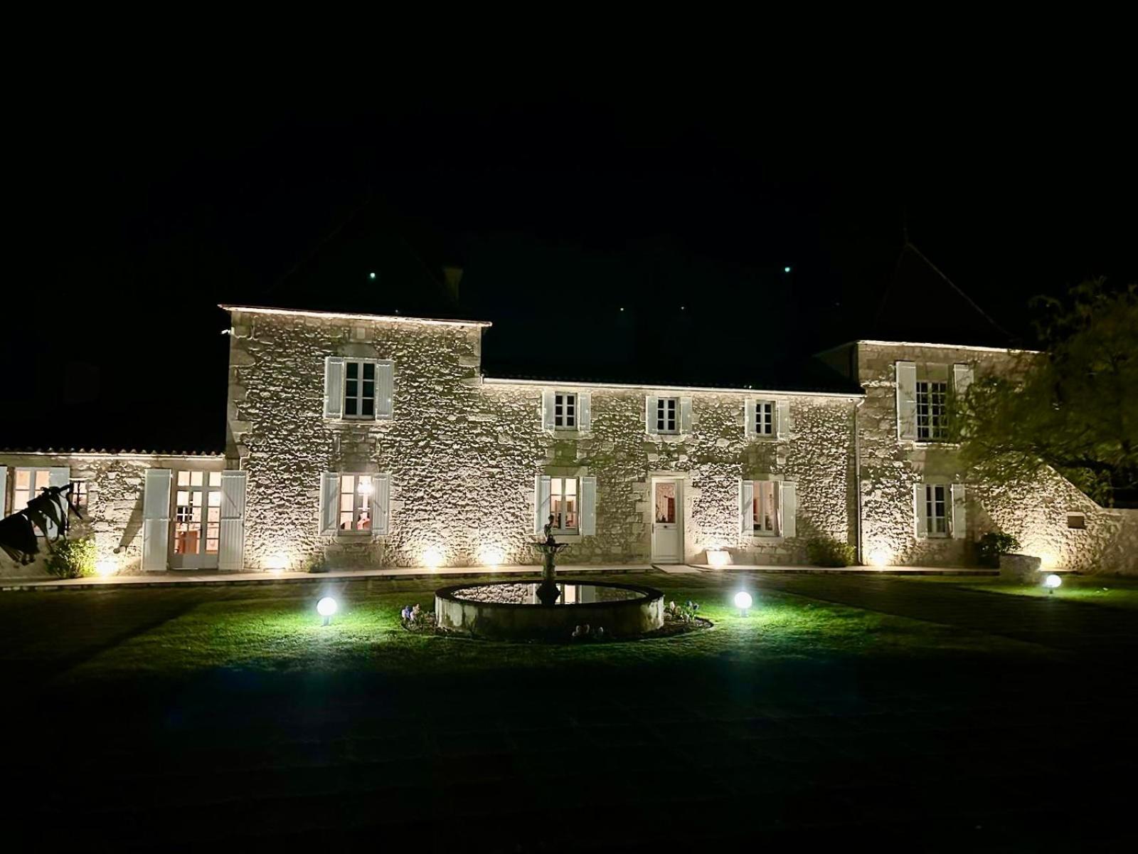Chateau De Lafont Suites Saint-Vivien  Extérieur photo
